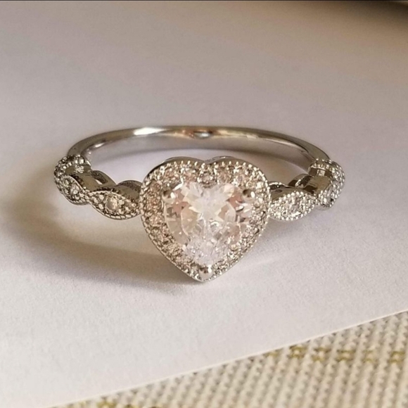 New 925 Silver Heart Shaped White Sapphire Diamond Ring for Women